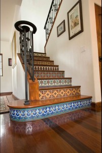 Talavera_Tile_Staircase